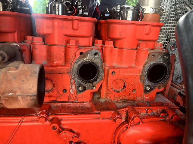 １号機の排気マニホールドからの排気ガス漏れを修理します。Scania DC13-072A Stamford S4L1D-G41 Deepsea DSE 8610 MKII KGD500 Generator