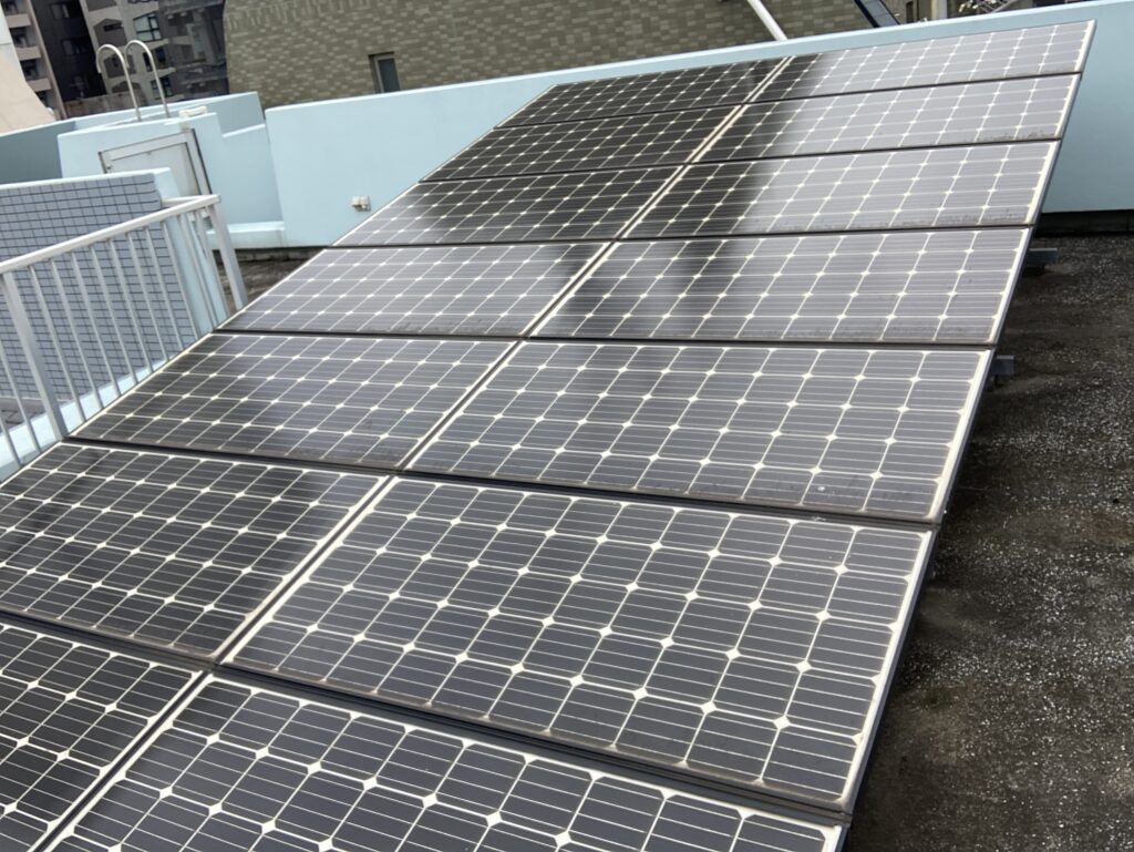 三菱電機・中津川製作所の純国産ソーラーパネルは、１３年たっても現役稼働中です。ソーラーパネル Solar Panel PV-MA2000B-1 200W Mitsubishi Electric Nakatsugawa Works Japan